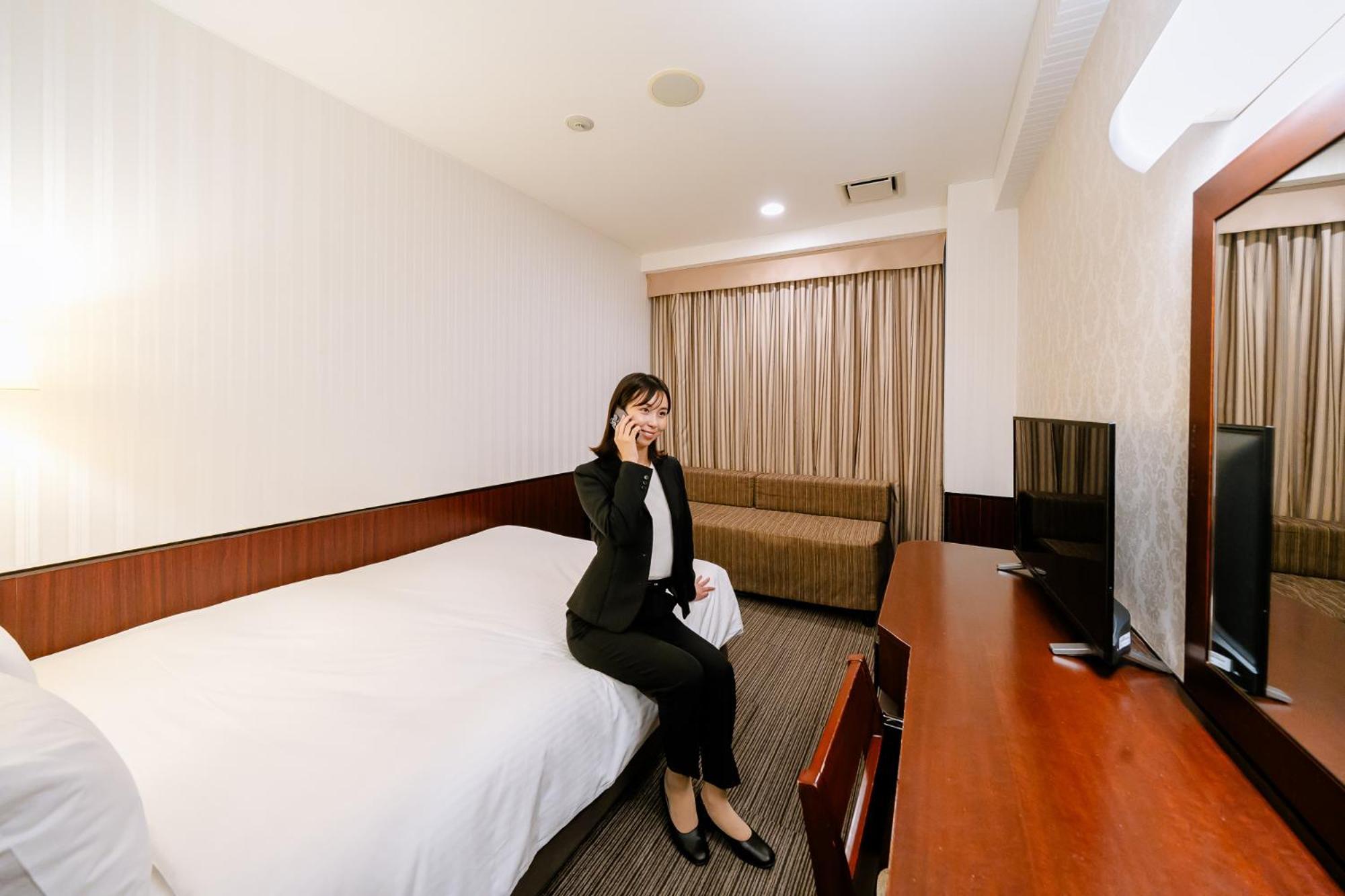 Hotel Hillarys Osaka Cameră foto